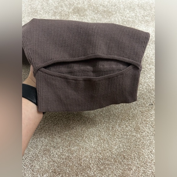 Aritzia cut out knit top!! *FLAWED - Picture 6 of 6